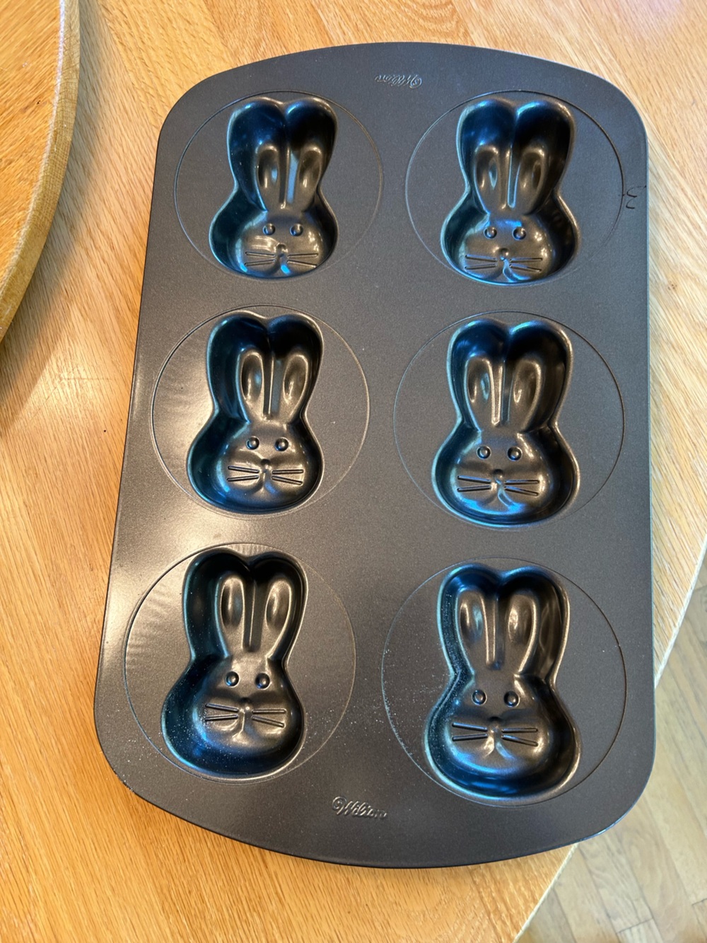 Wilton Bunny Mini Cake Pan